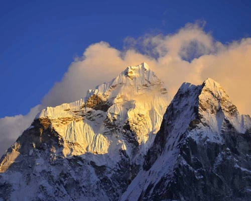  days everest base camp trek amadablam