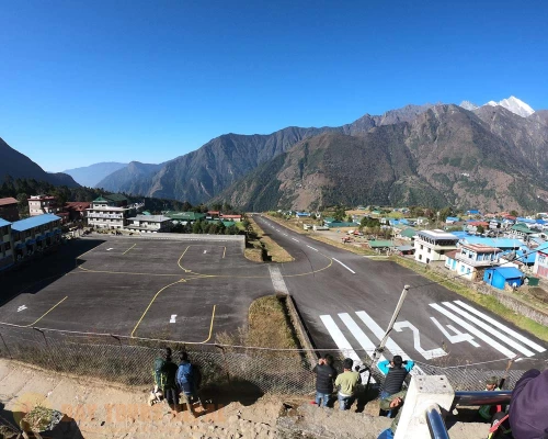  passes loop trek lukla airport